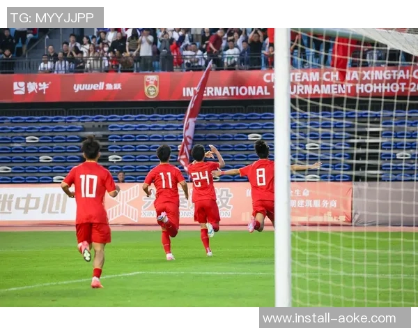 香港足球频道全新改版聚焦本地赛事精彩瞬间与球迷互动体验提升